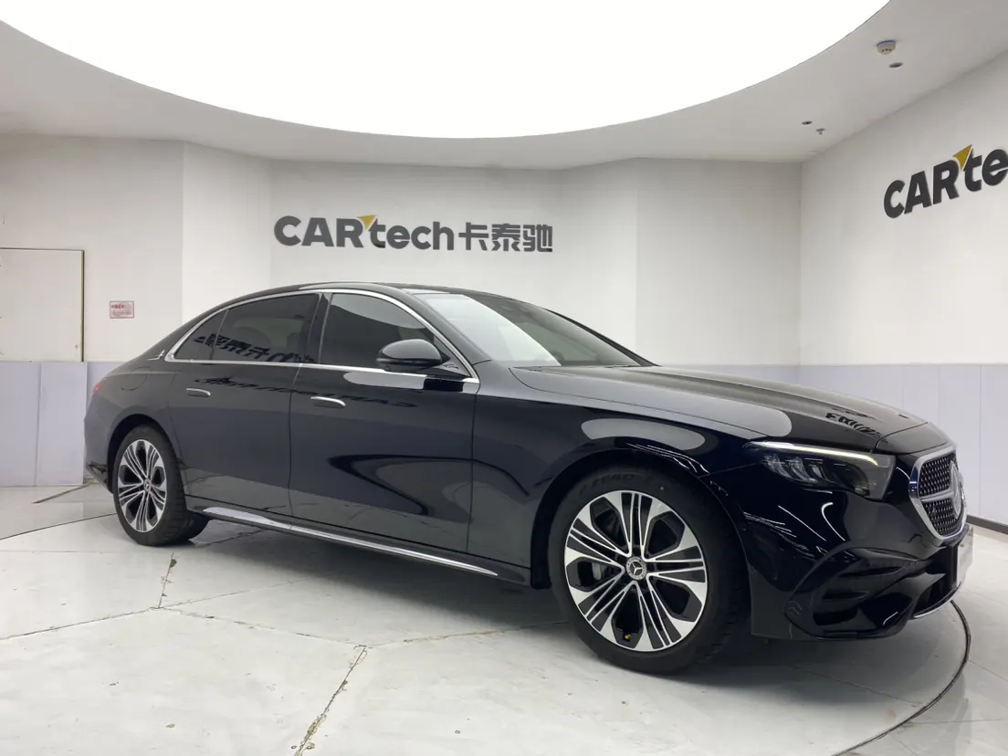 Mercedes-Benz E 350 e, 2025 2