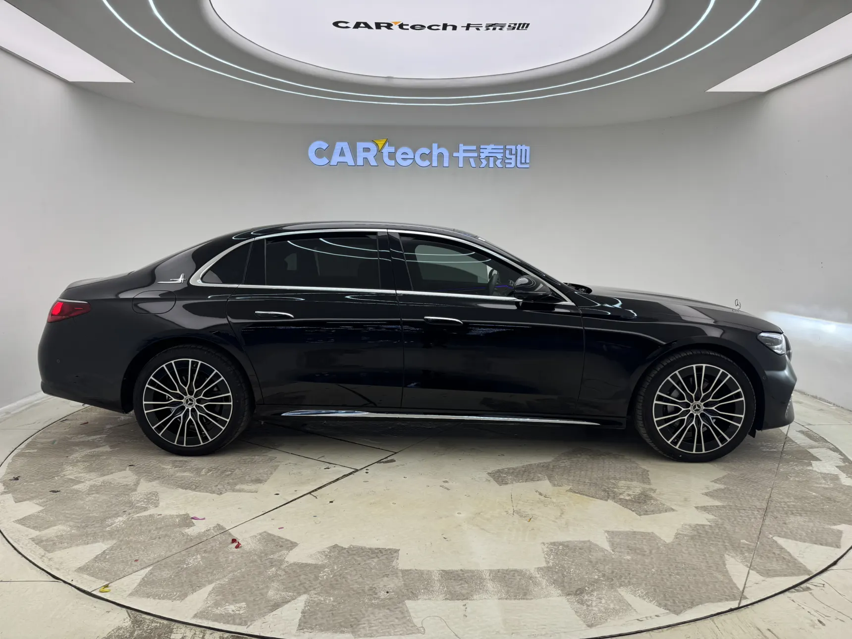 Mercedes-Benz E 300 L, 2025 3