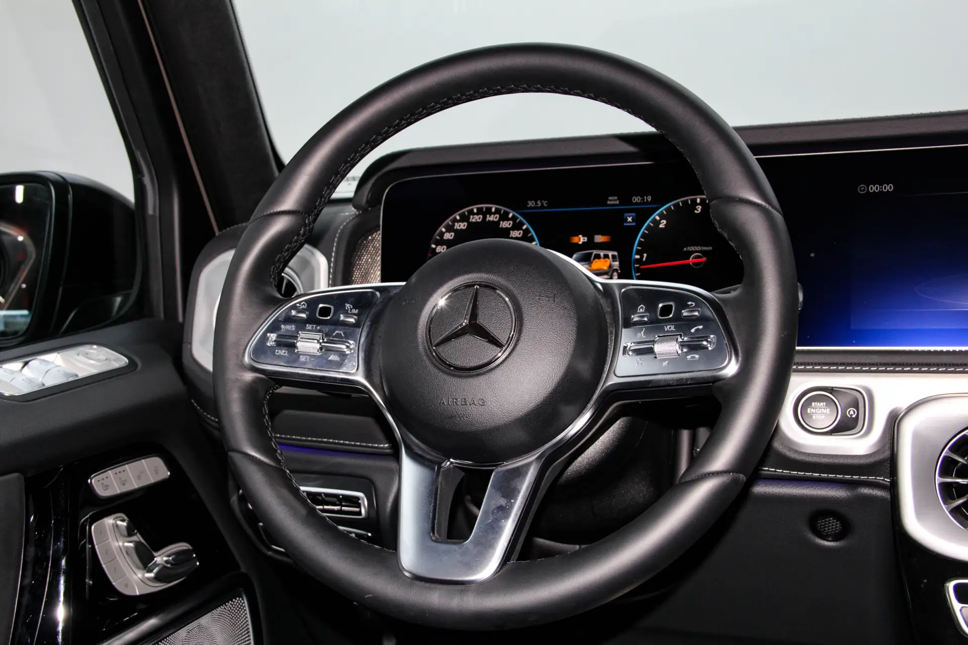Mercedes-Benz G 400 d, 2024 15
