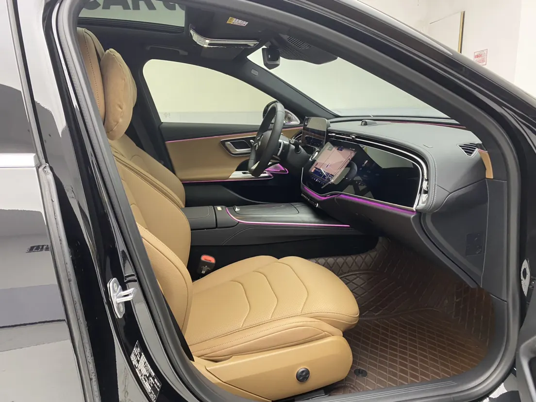 Mercedes-Benz E 350 e, 2025 18