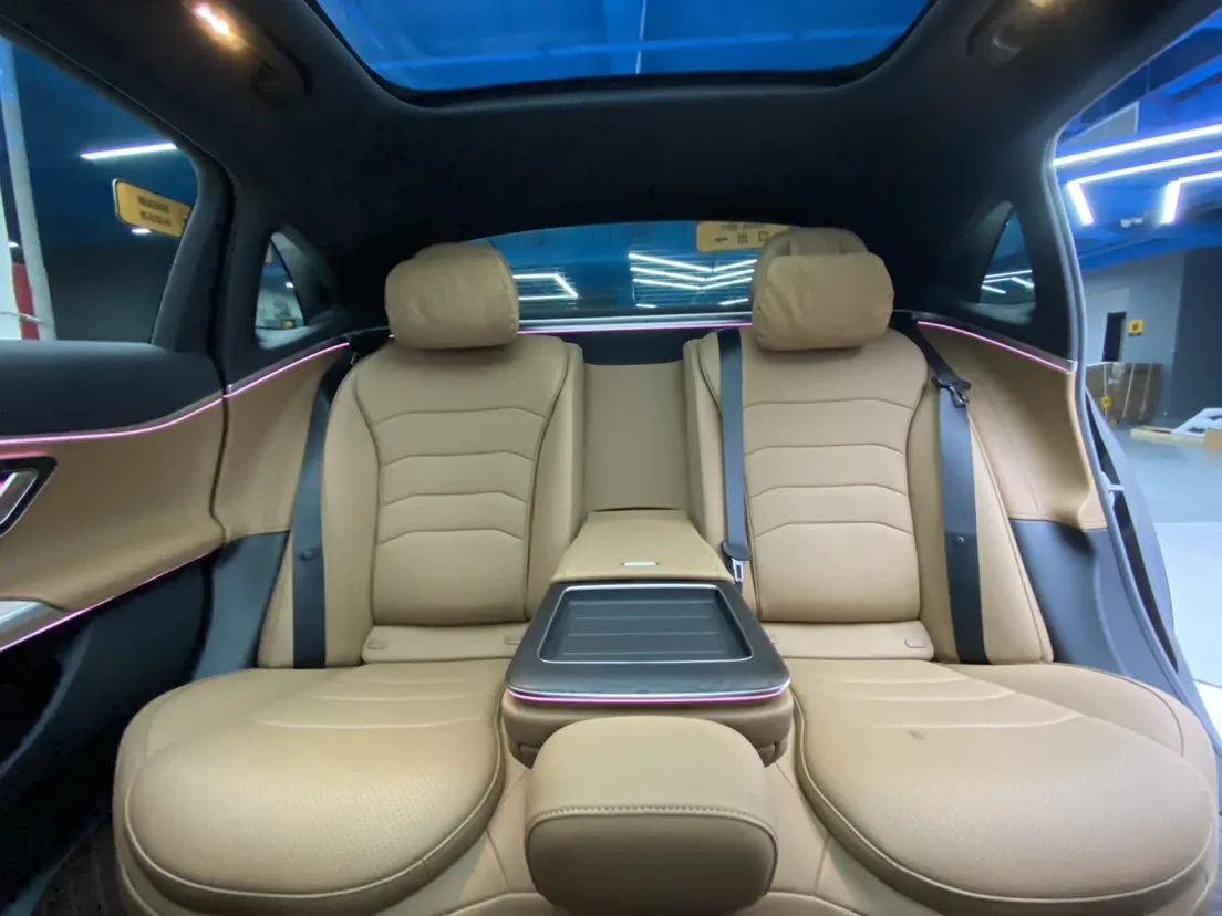 Mercedes-Benz E 350 e, 2025 24