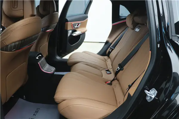 Mercedes-Benz E 300 L, 2026 6