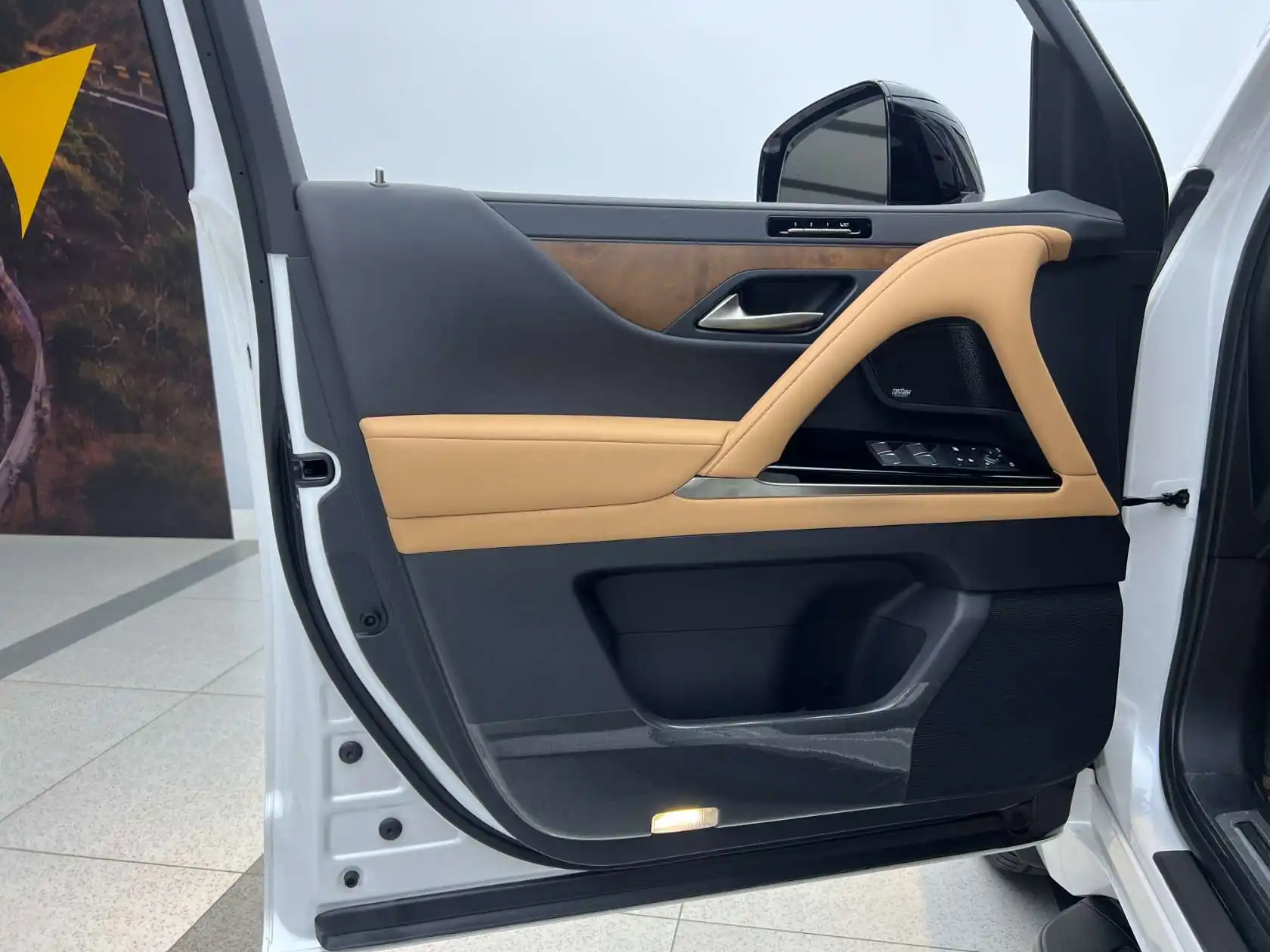 Lexus LX 600, 2025 11