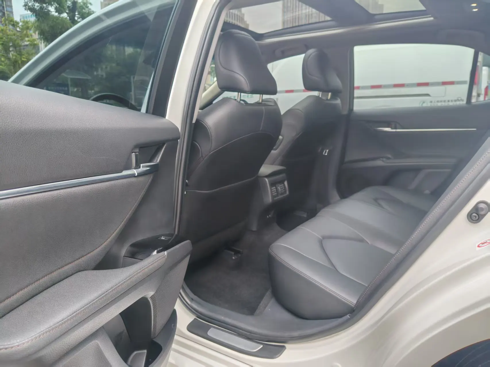 Toyota Camry, 2019 21
