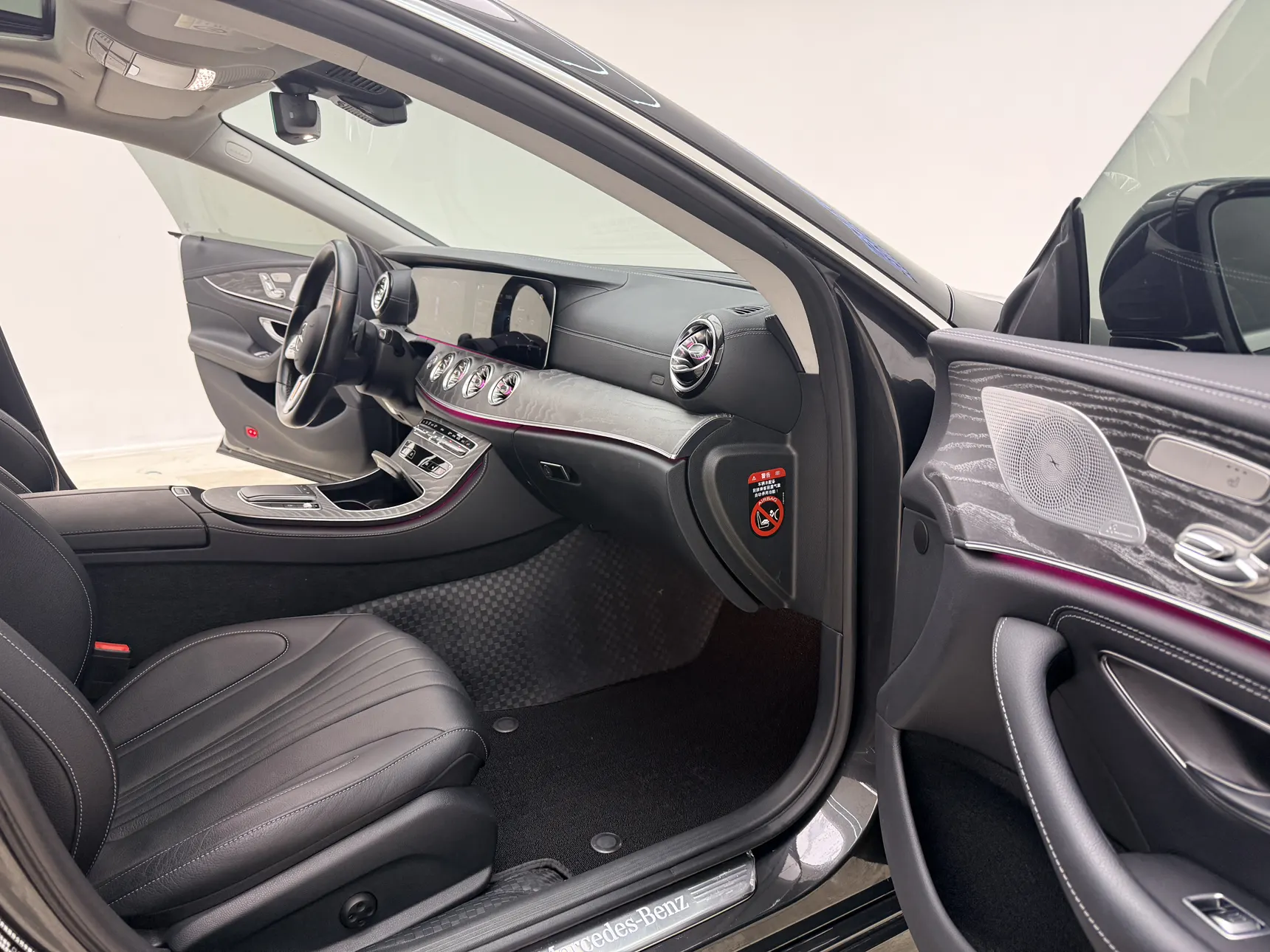 Mercedes-Benz CLS 300, 2021 13