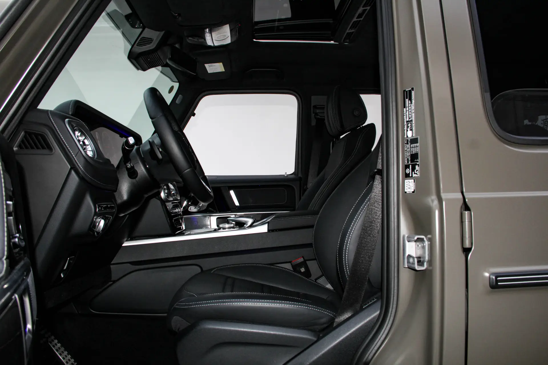 Mercedes-Benz G 400 d, 2024 24