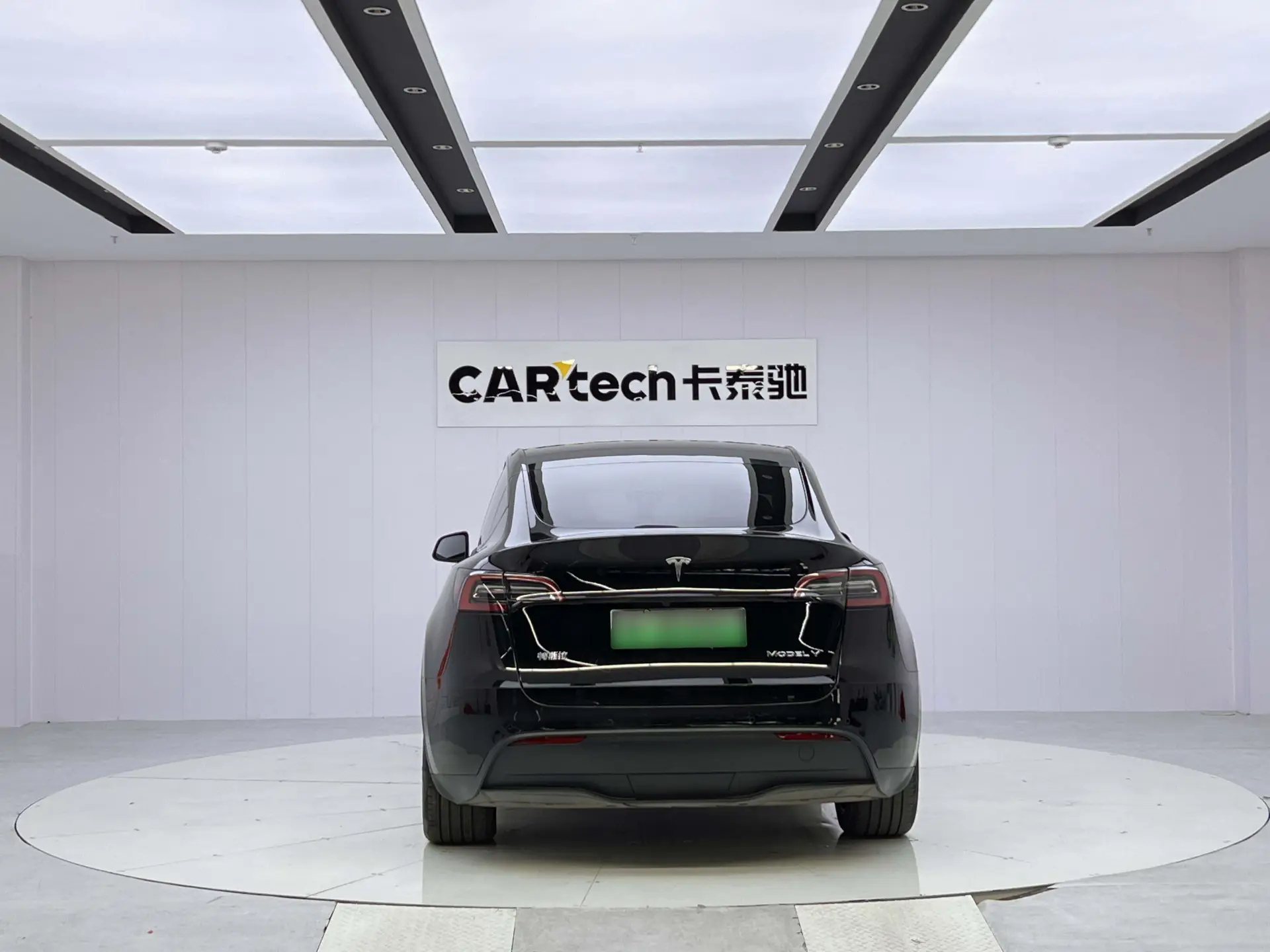 Tesla Model Y, 2023 6