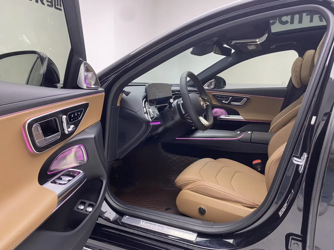 Mercedes-Benz E 350 e, 2025 17