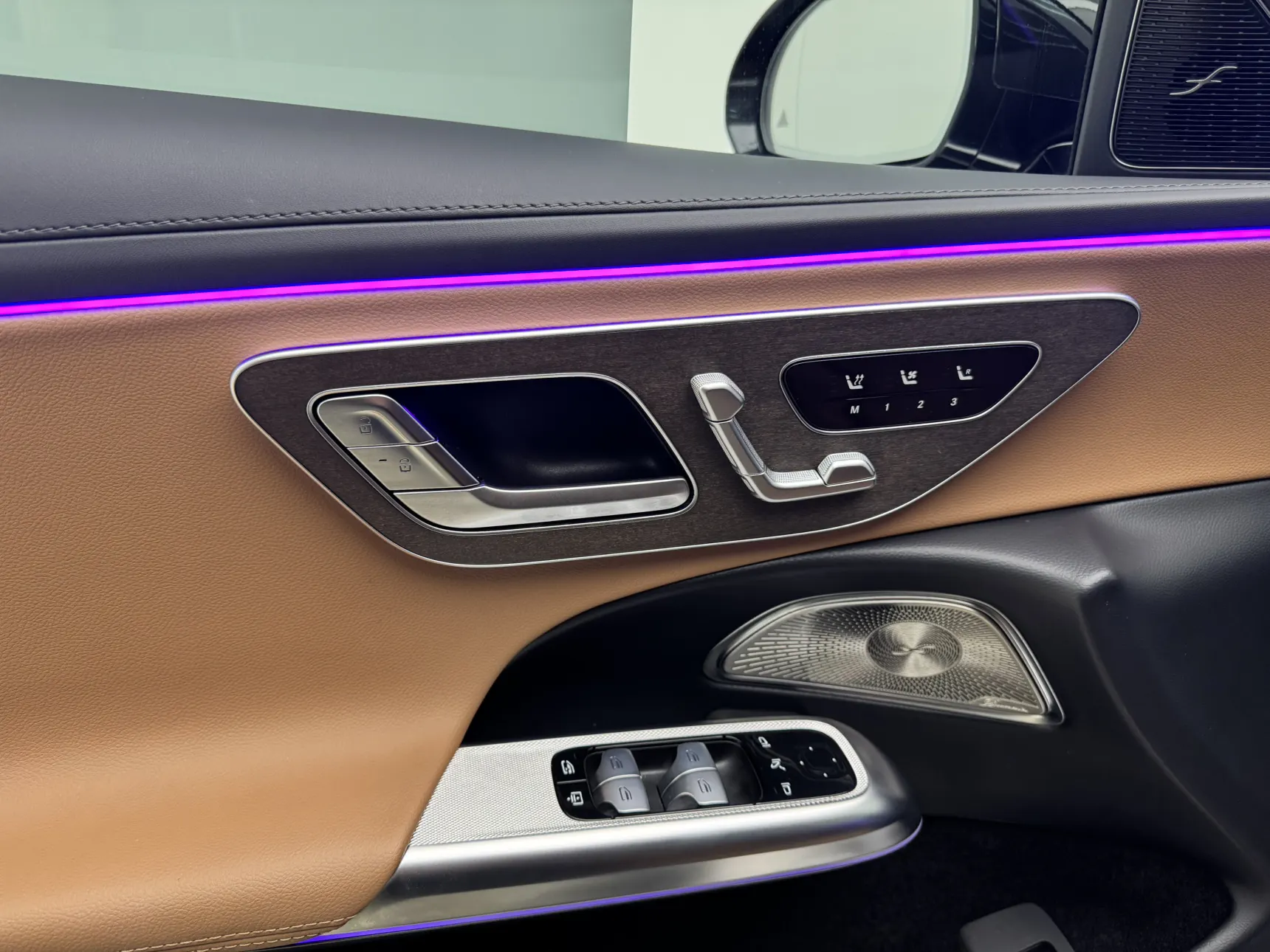 Mercedes-Benz E 300 L, 2025 15