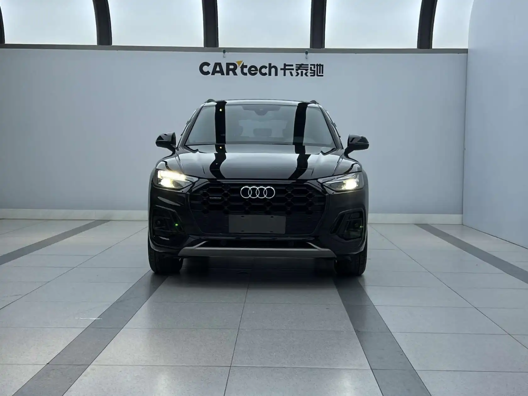 Audi Q5L 40, 2023 2