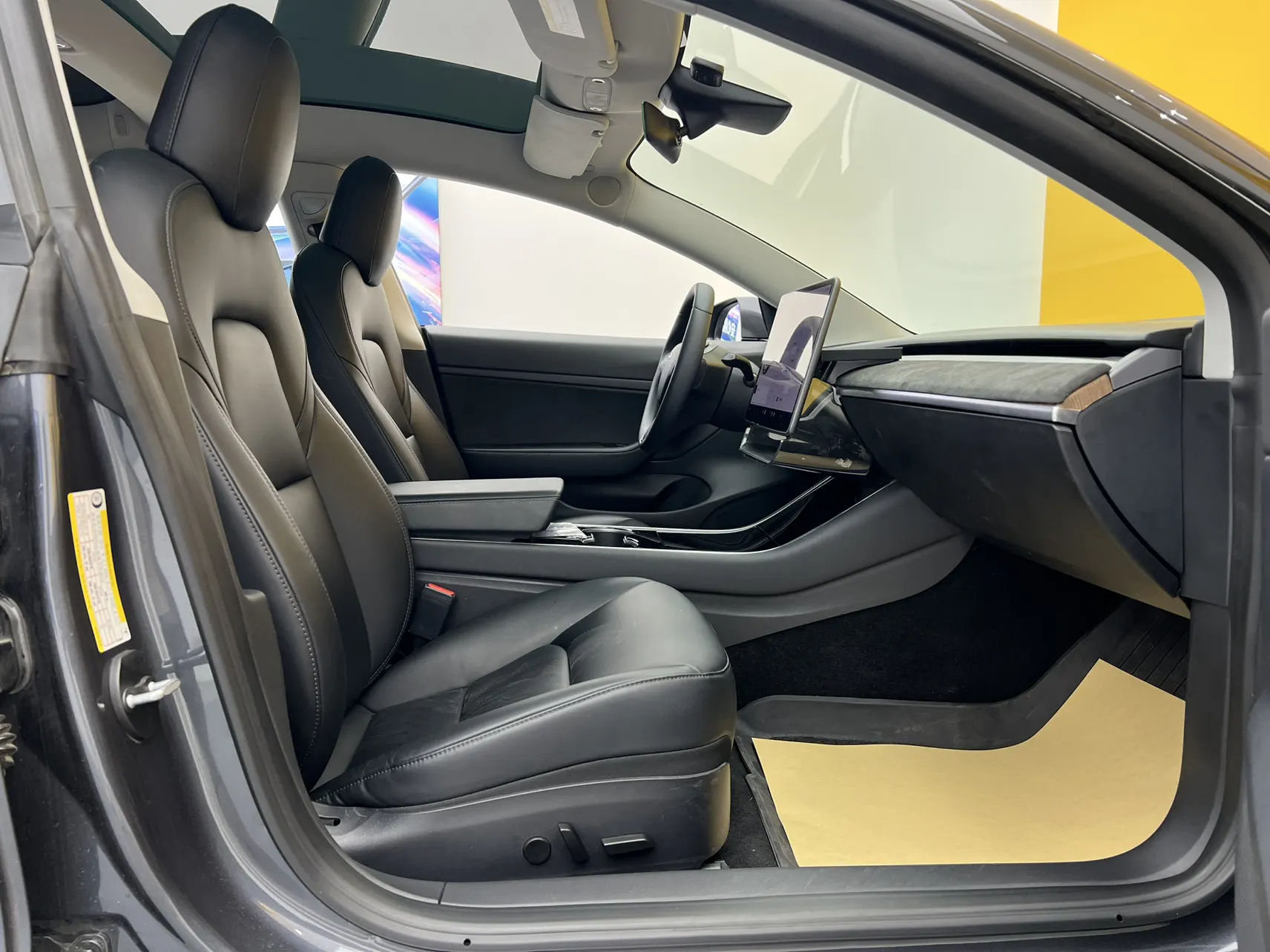 Tesla Model 3, 2020 21