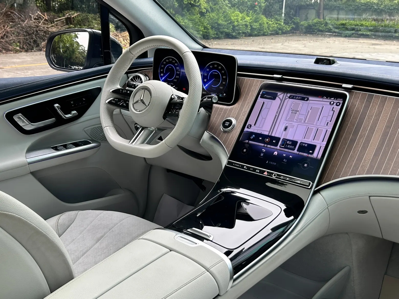 Mercedes-Benz EQE, 2023 26