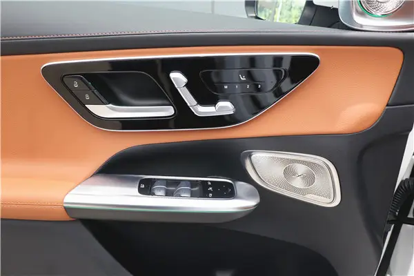 Mercedes-Benz GLC 300 L, 2024 11