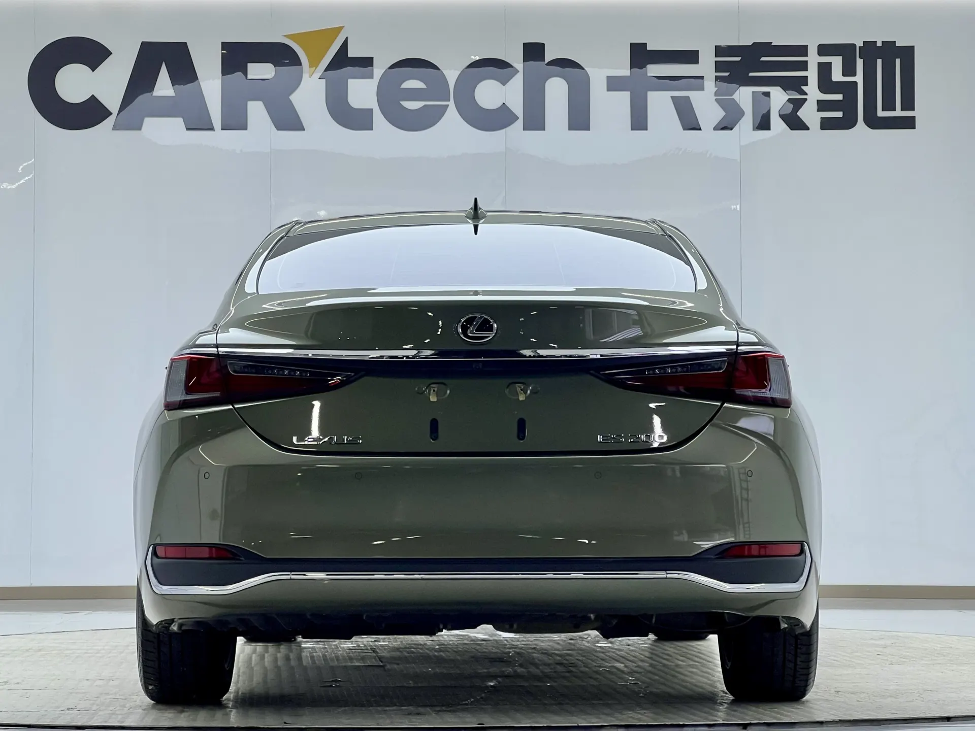 Lexus ES 200, 2021 12