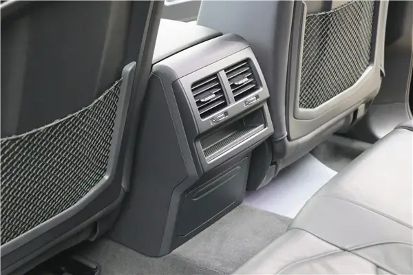 Volkswagen Touareg, 2022 18