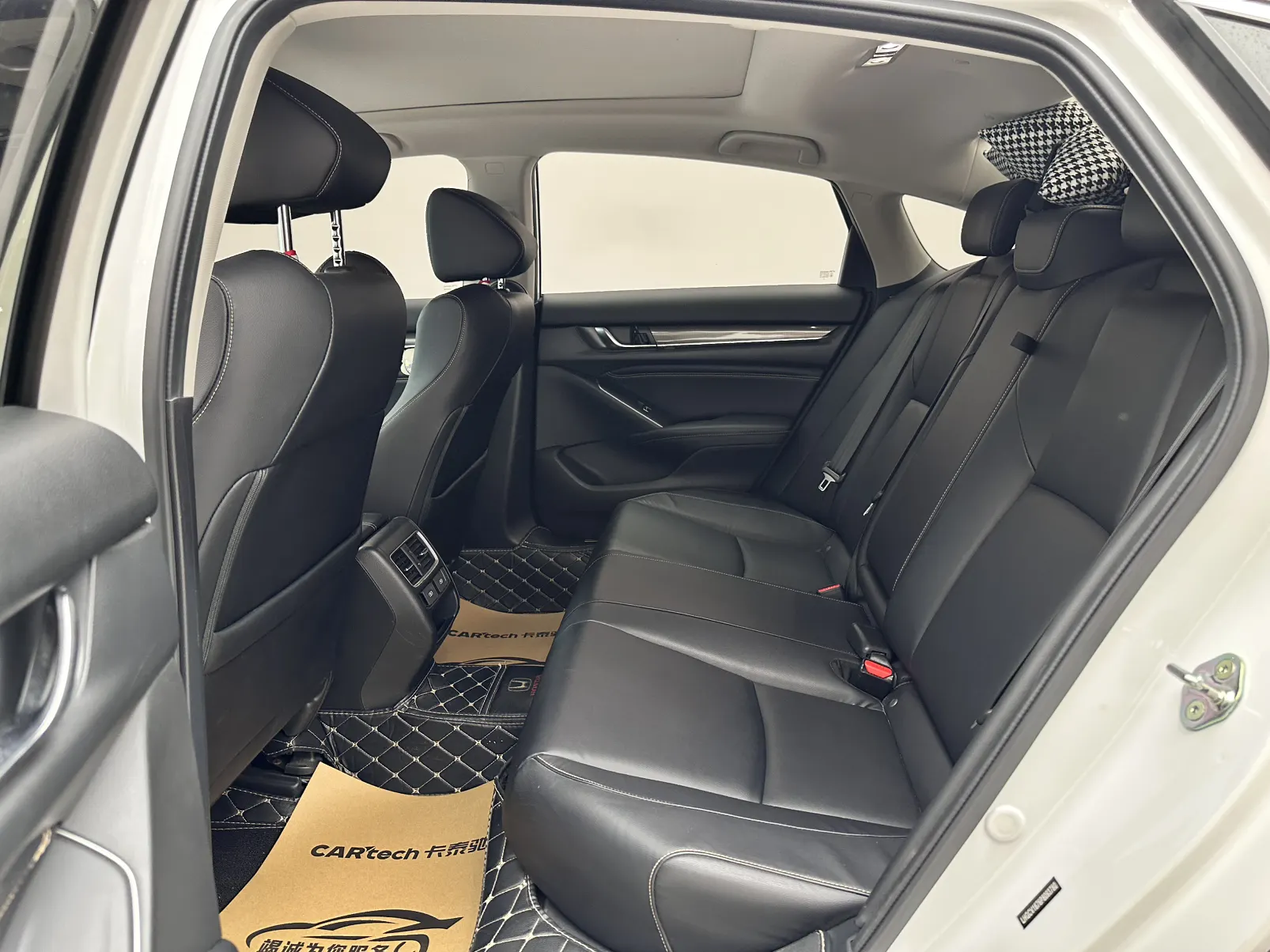 Honda Accord, 2022 9
