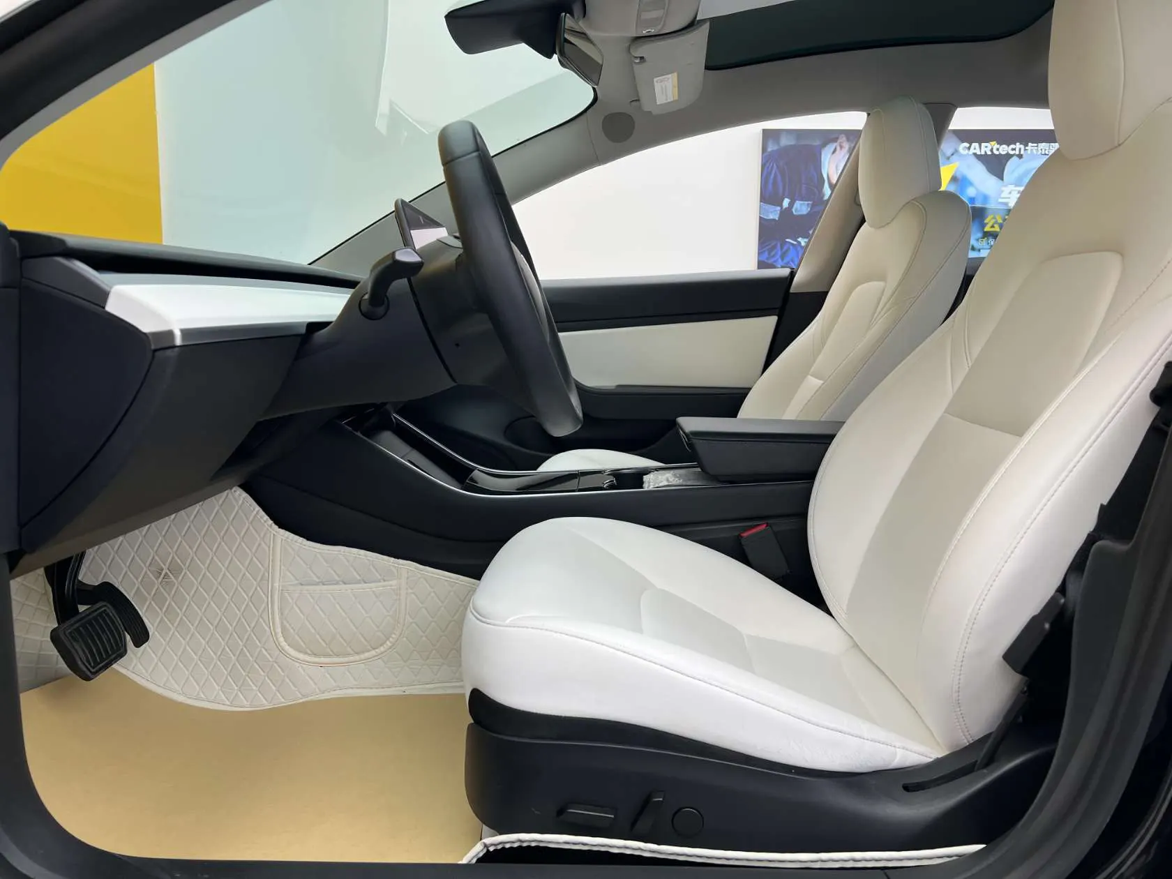 Tesla Model 3, 2020 19