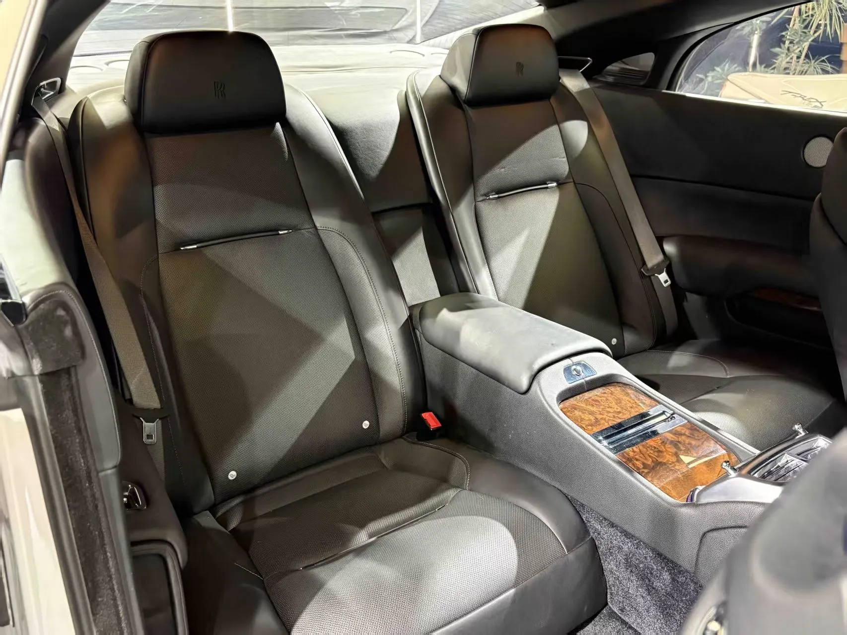 Rolls-Royce Wraith, 2015 6