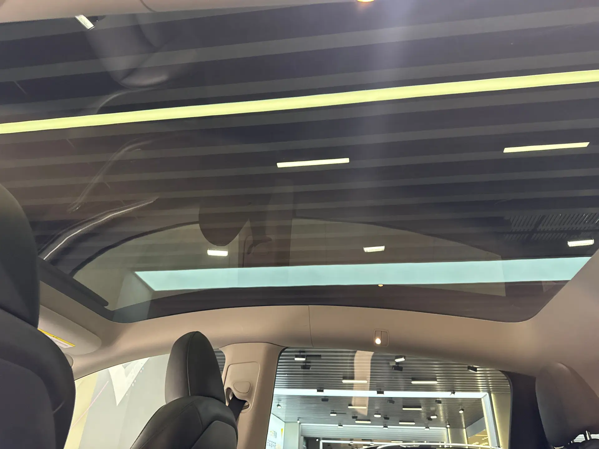 Tesla Model Y, 2024 20