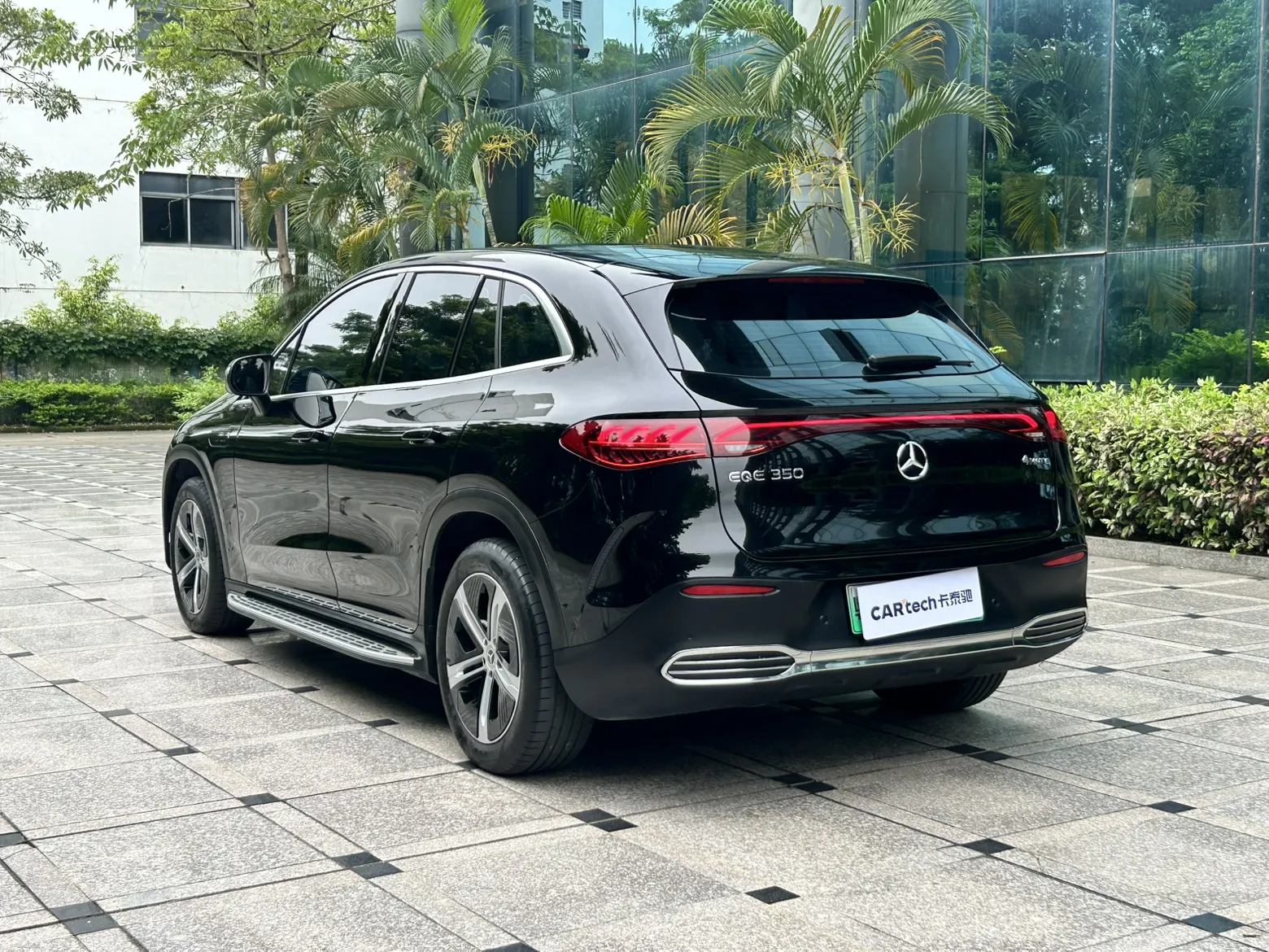 Mercedes-Benz EQE, 2023 все фото