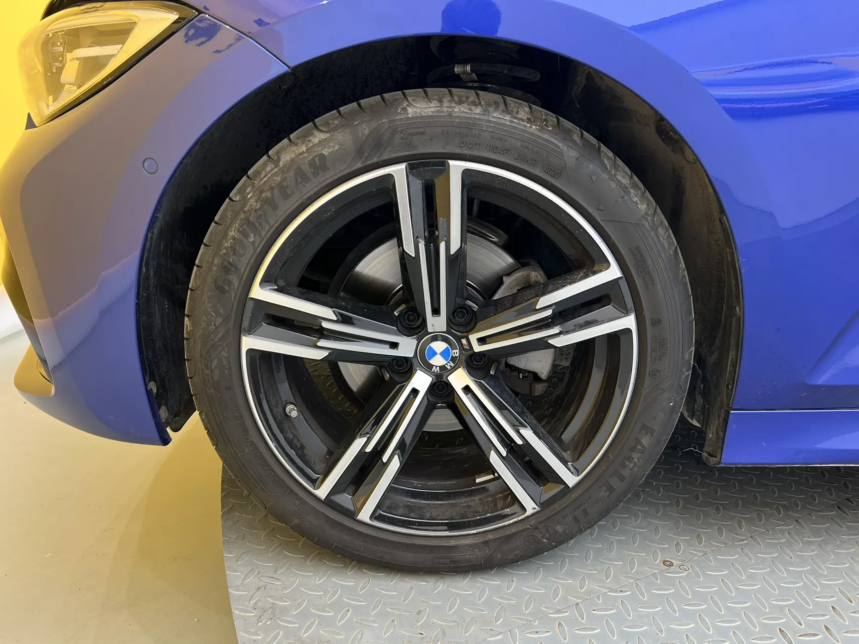 BMW 325i, 2020 10