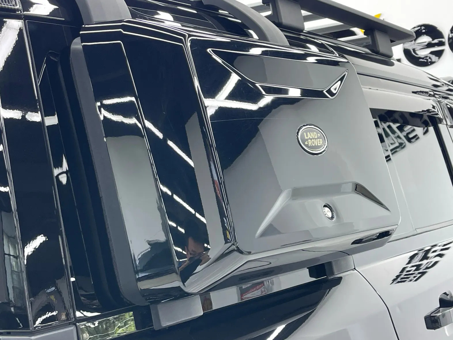 Land Rover Defender, 2022 11