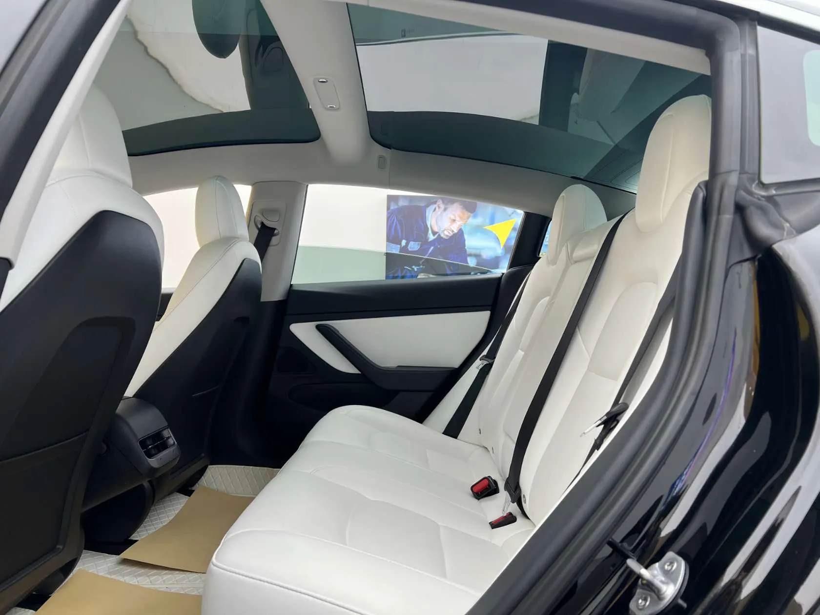 Tesla Model 3, 2020 21