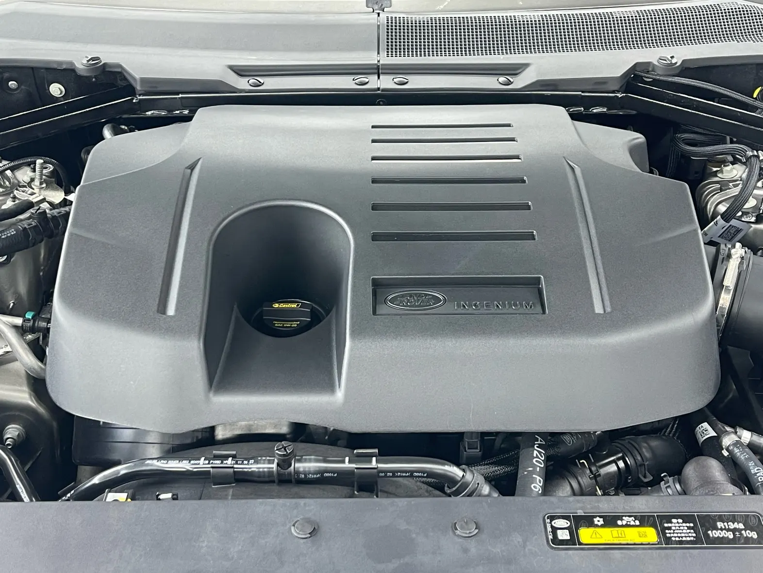 Land Rover Defender, 2024 6