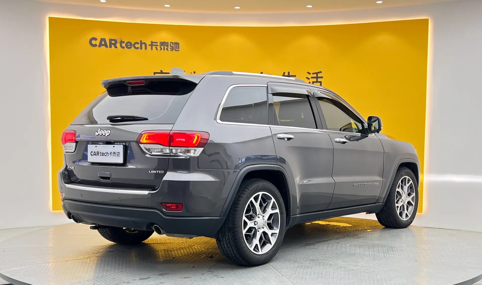 Jeep Grand Cherokee, 2022 все фото