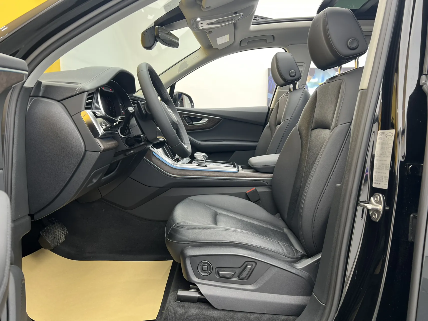 Audi Q7 55 TFSI, 2023 20