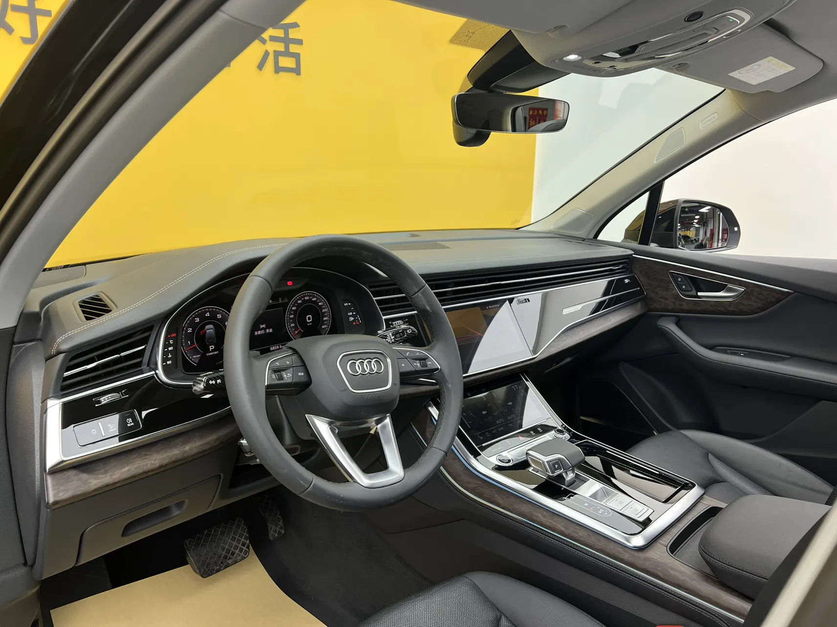 Audi Q7 55 TFSI, 2023 31