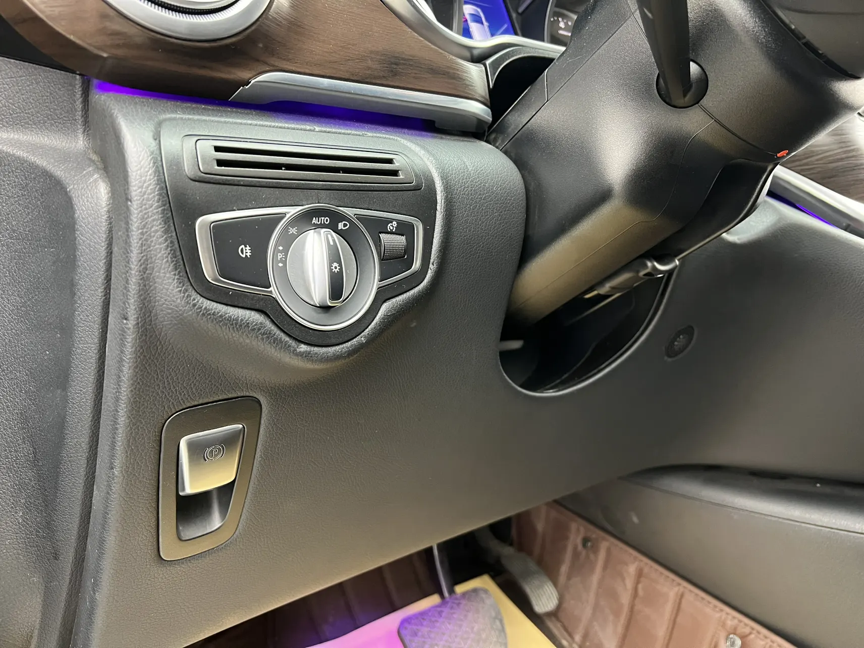 Mercedes-Benz V, 2021 31