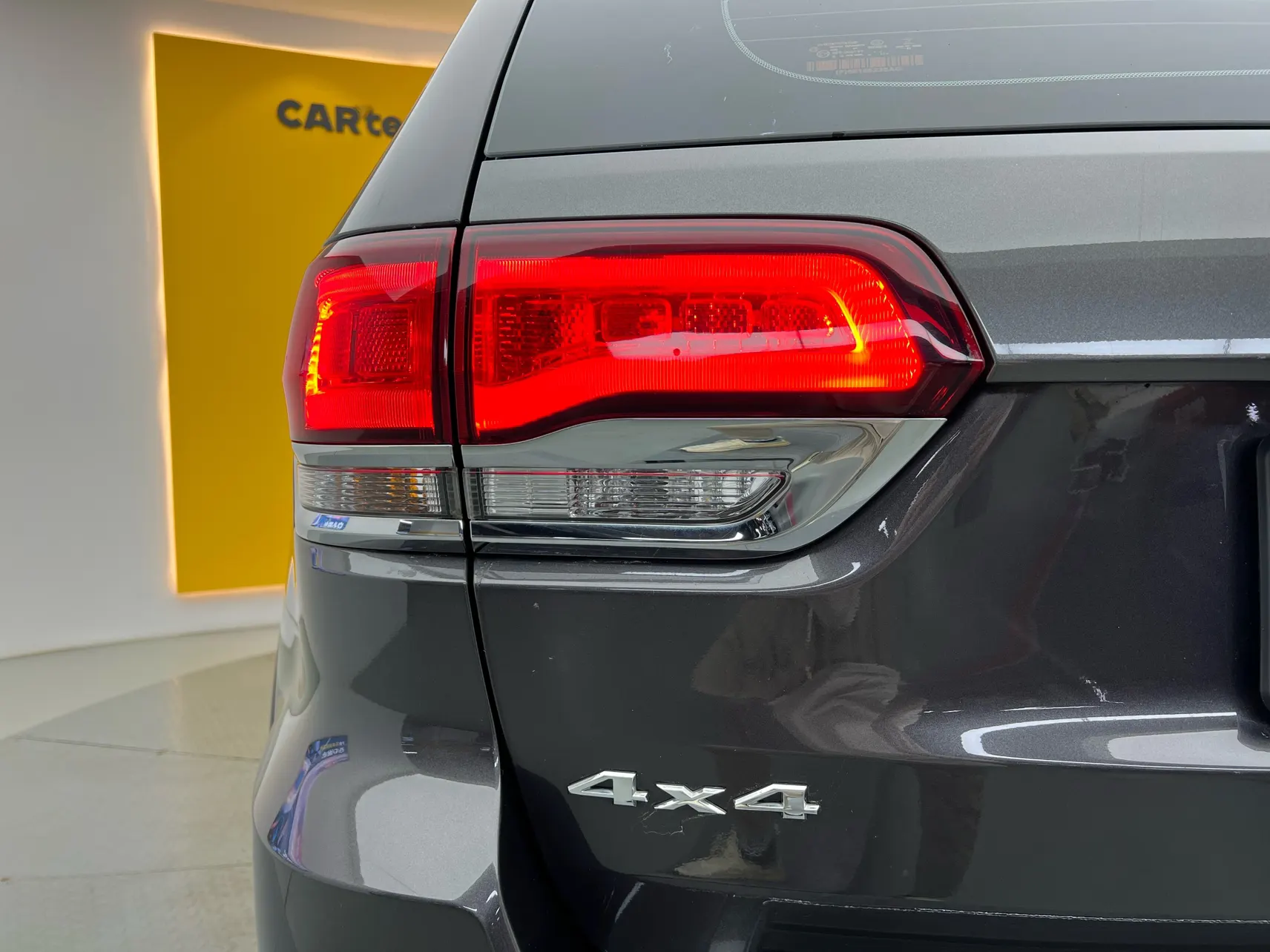 Jeep Grand Cherokee, 2022 12