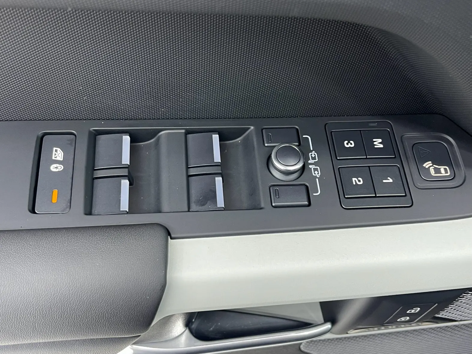 Land Rover Defender, 2022 22