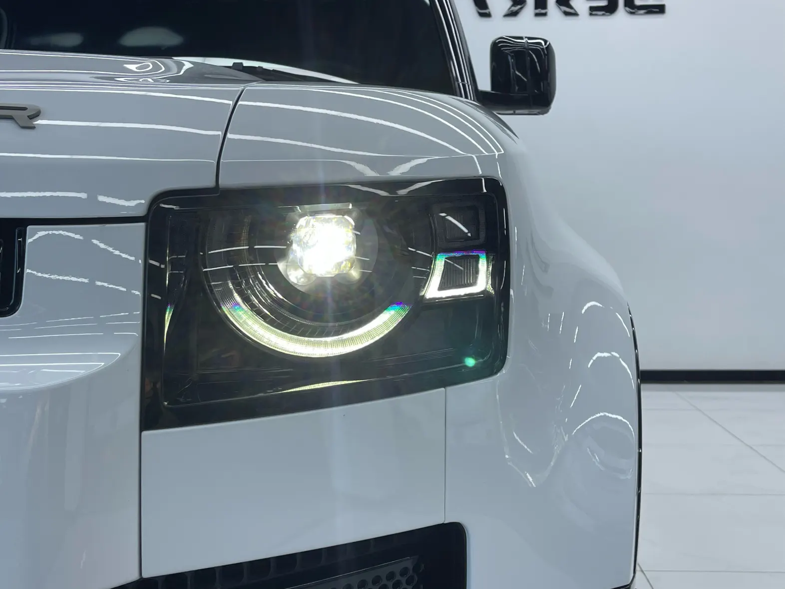 Land Rover Defender, 2024 6