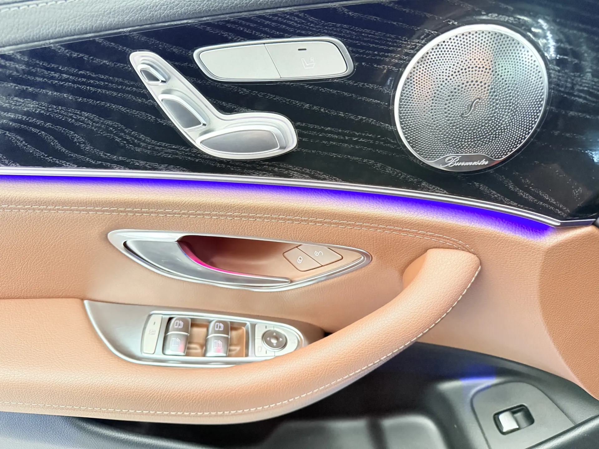 Mercedes-Benz E 200 L, 2019 12
