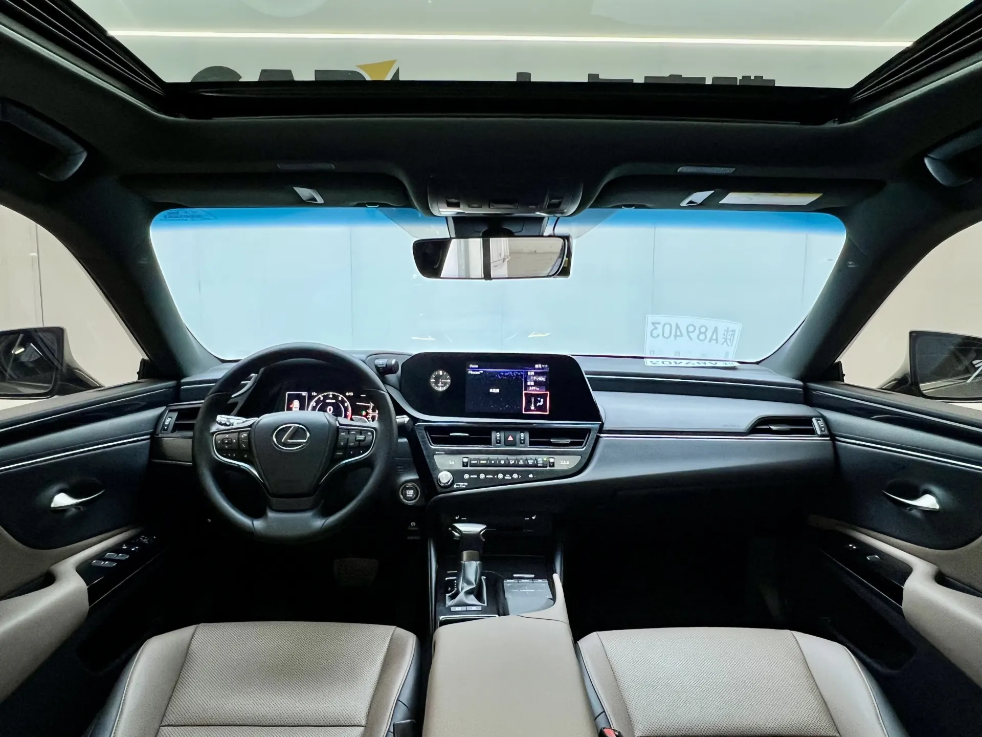 Lexus ES 200, 2021 22