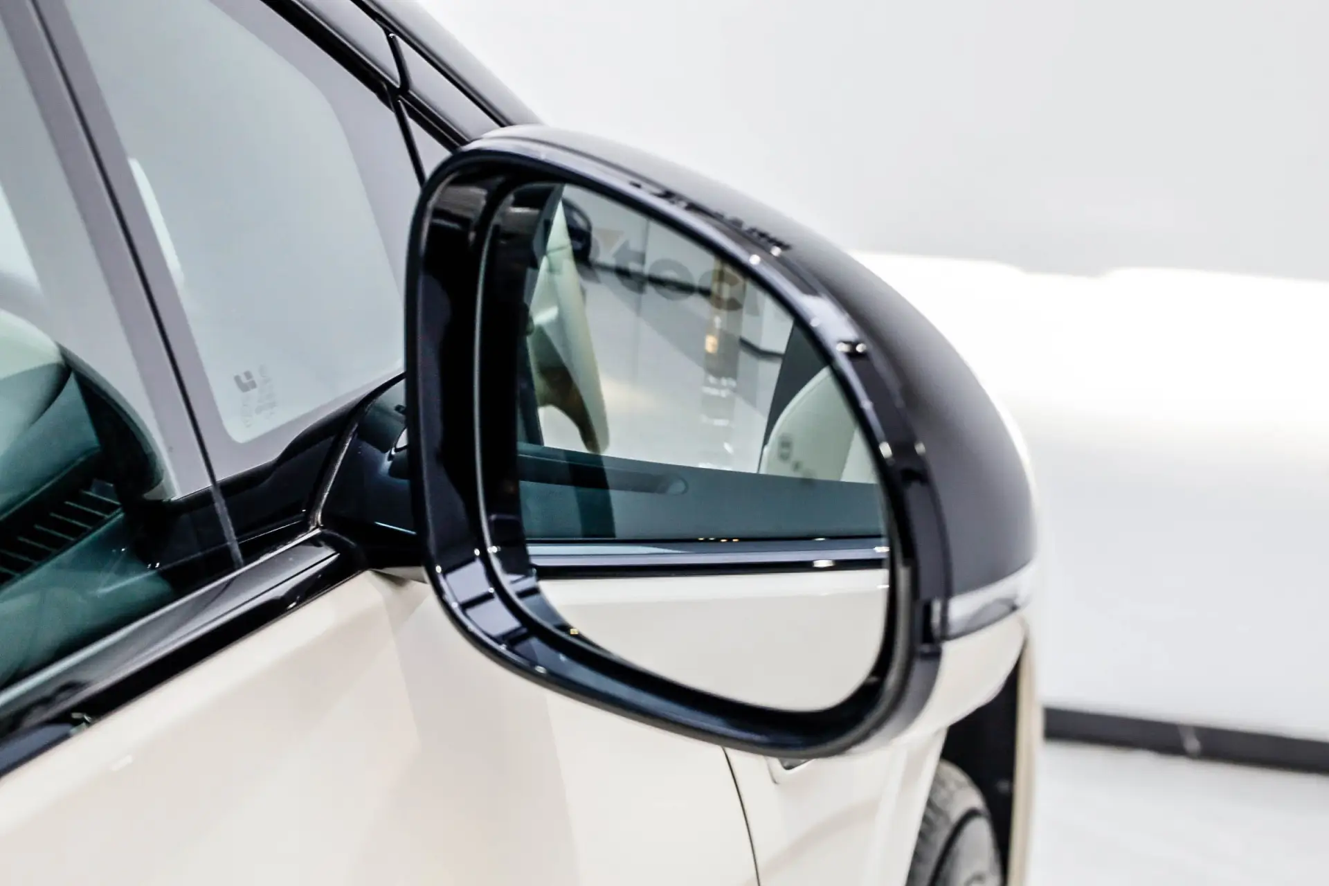 Li Auto i6, 2025 12
