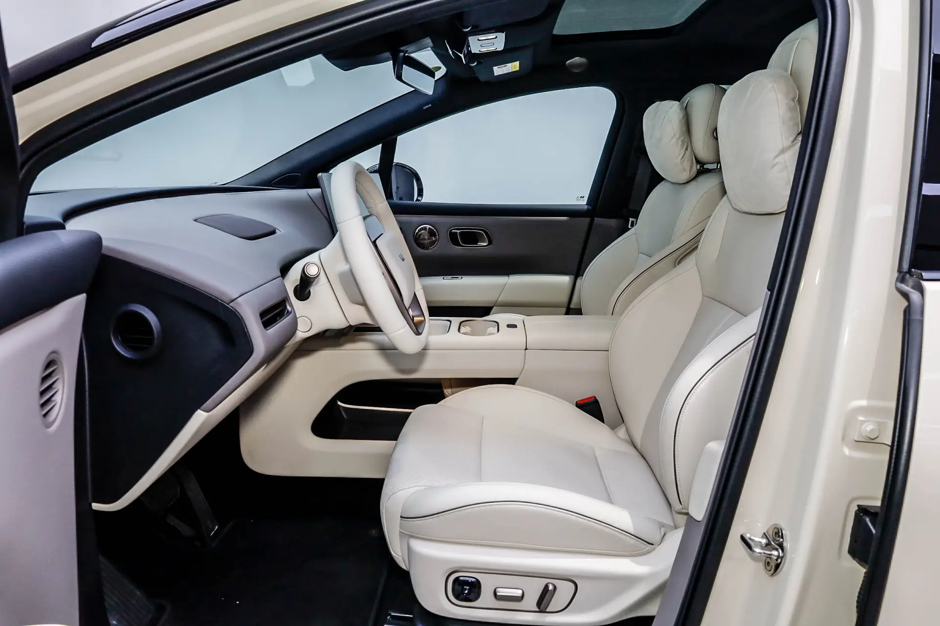 Li Auto i6, 2025 17