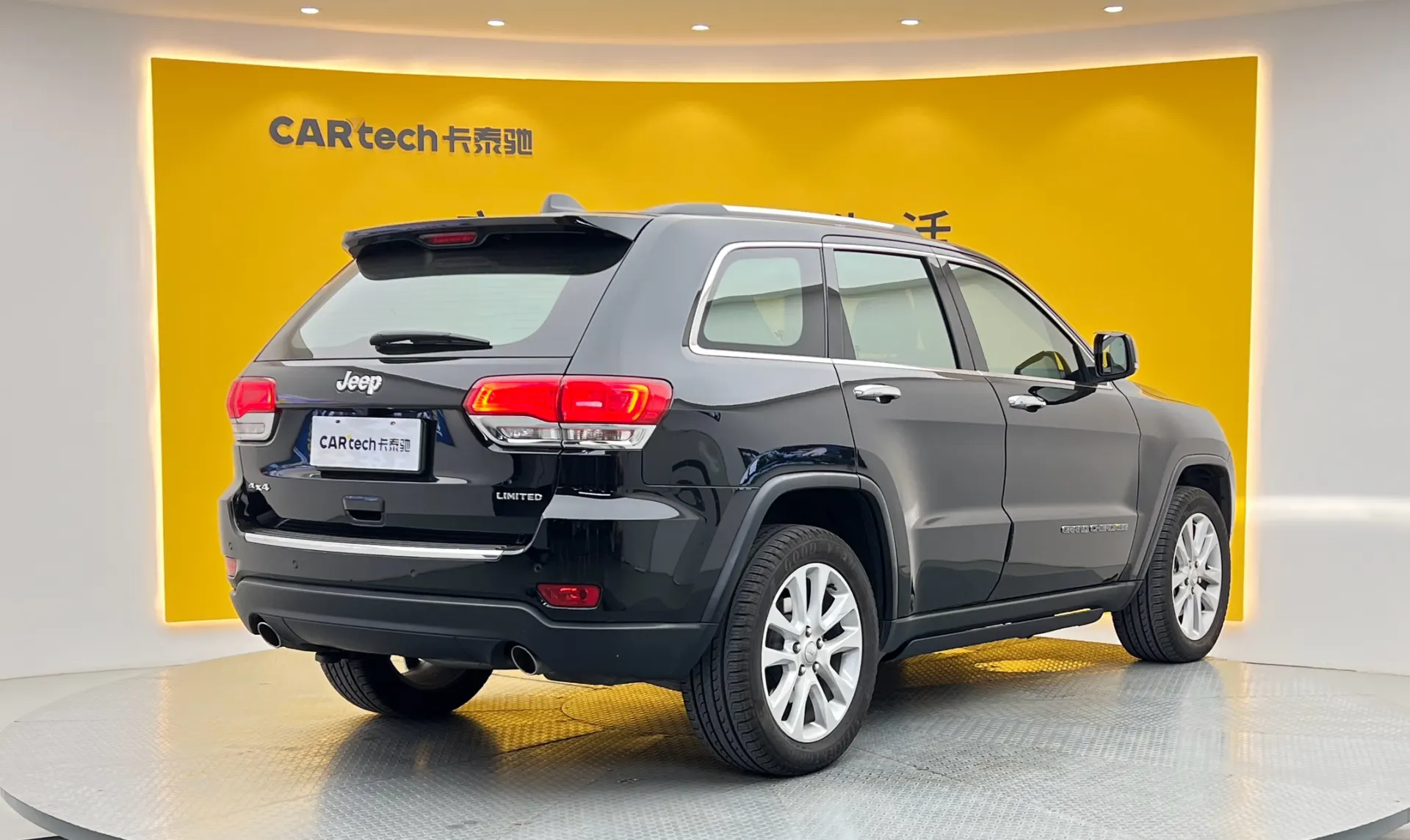 Jeep Grand Cherokee, 2019 все фото