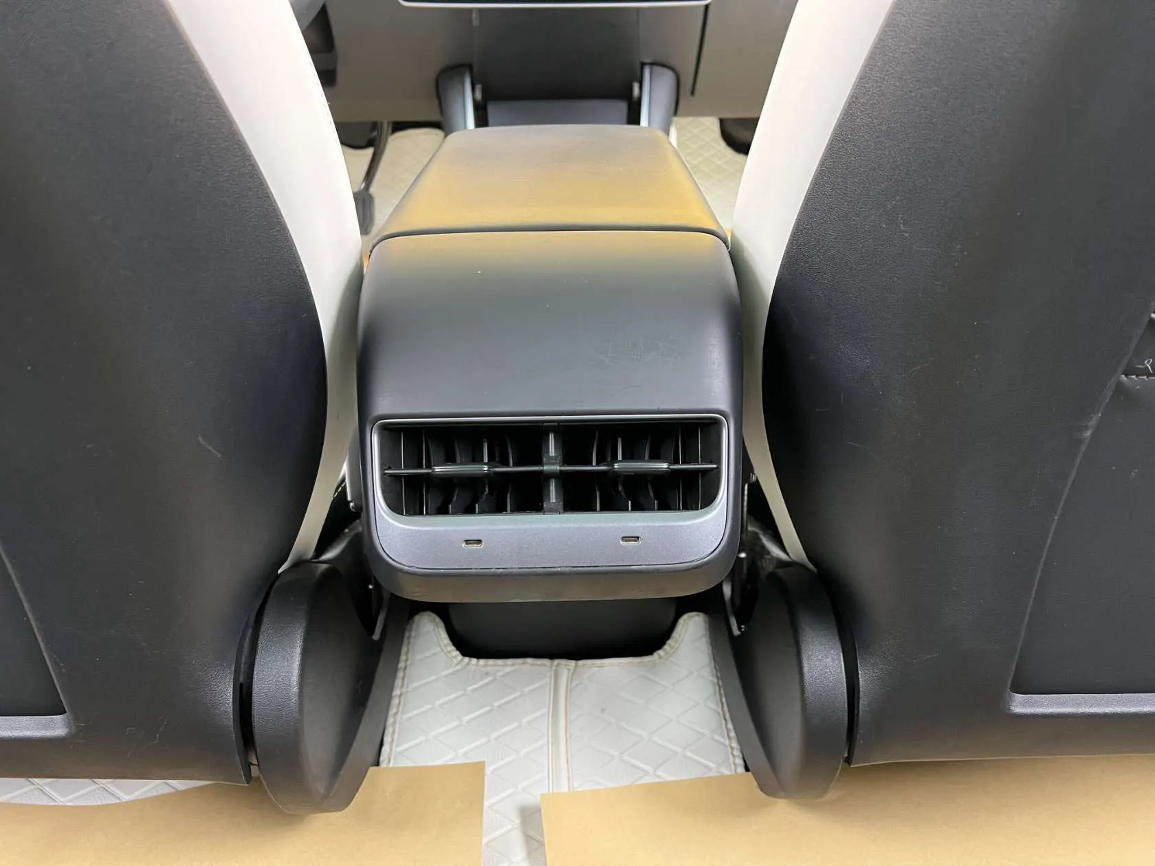 Tesla Model 3, 2020 12
