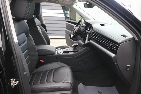 Volkswagen Touareg, 2022 21