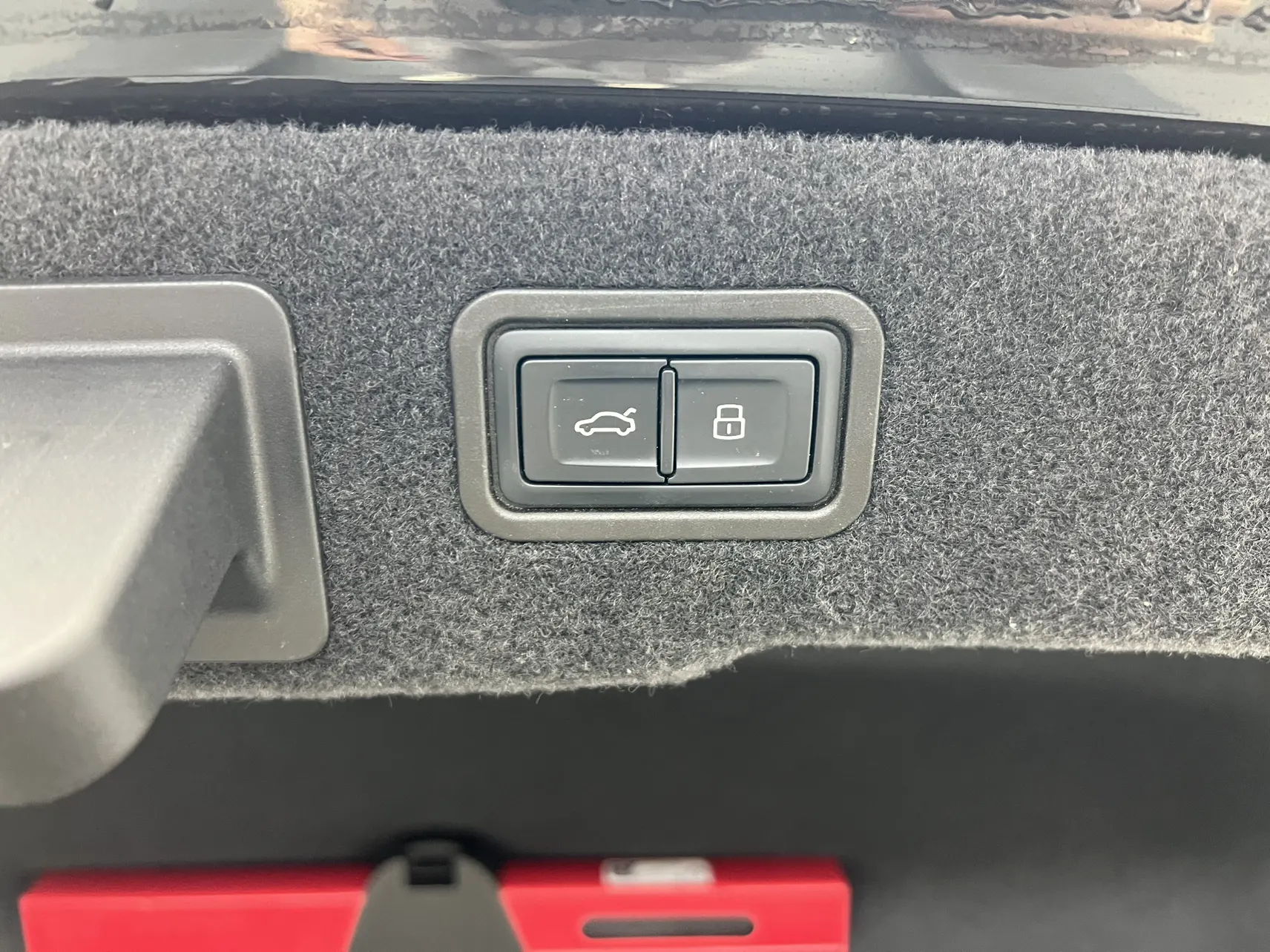 Audi A8L 45 TFSI, 2024 21