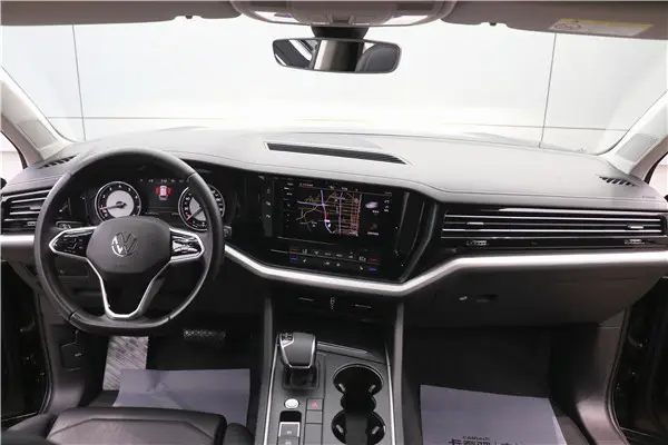 Volkswagen Touareg, 2022 4