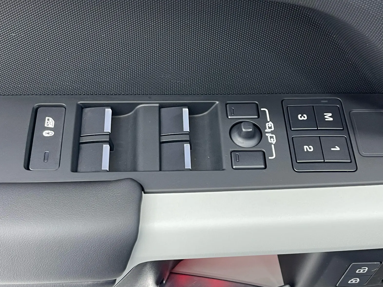 Land Rover Defender, 2024 20