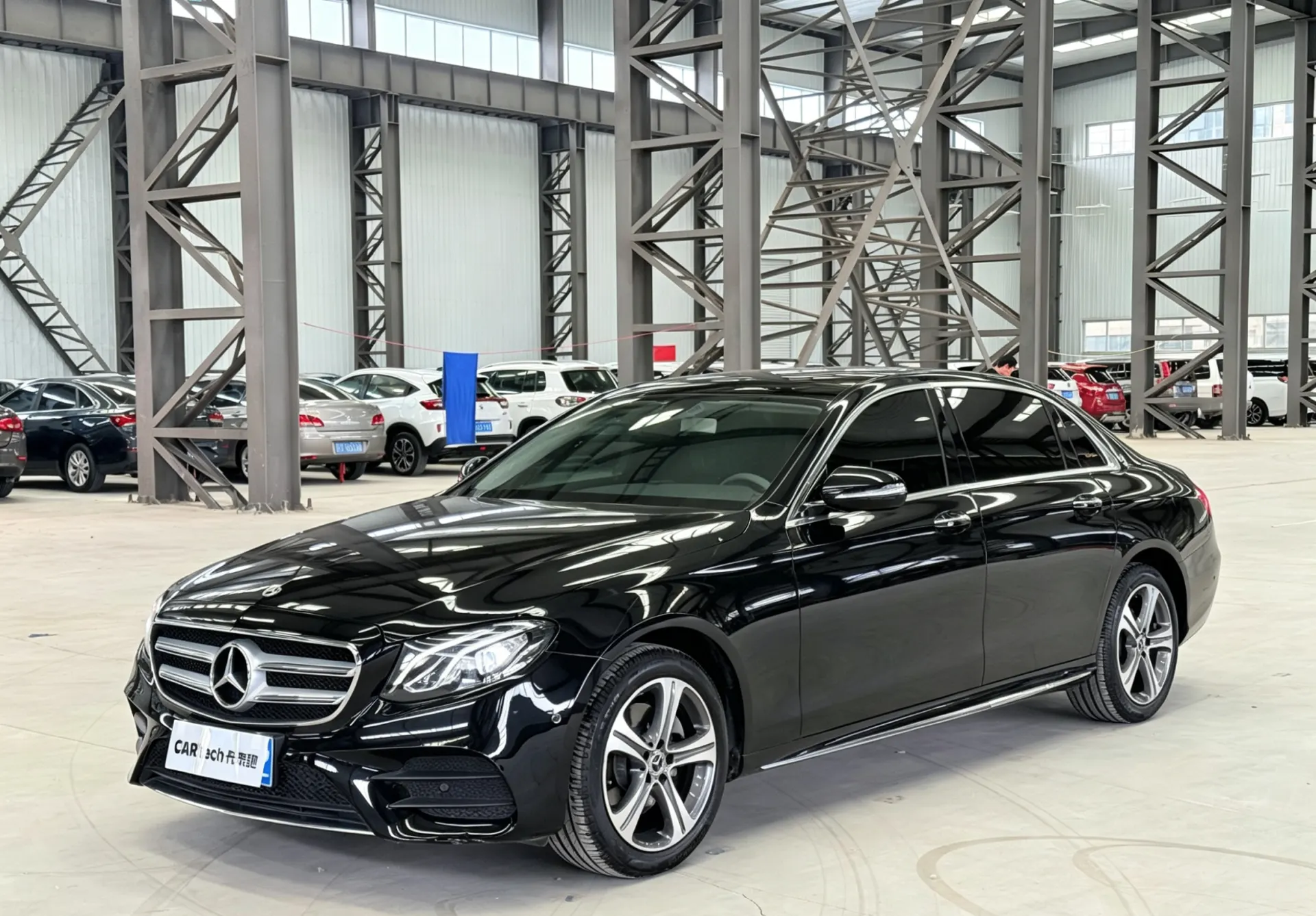 Mercedes-Benz E 200 L