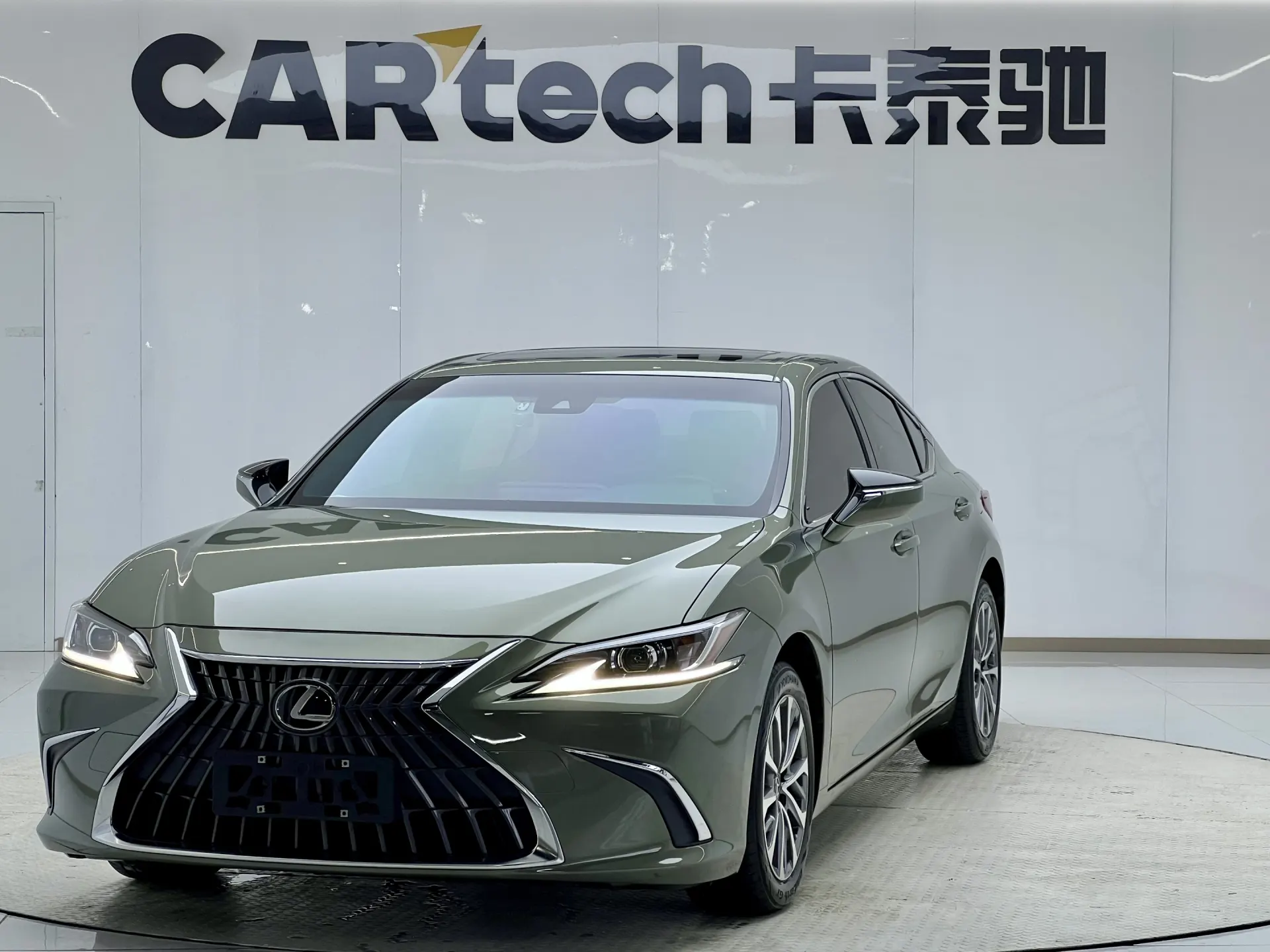 Lexus ES 200