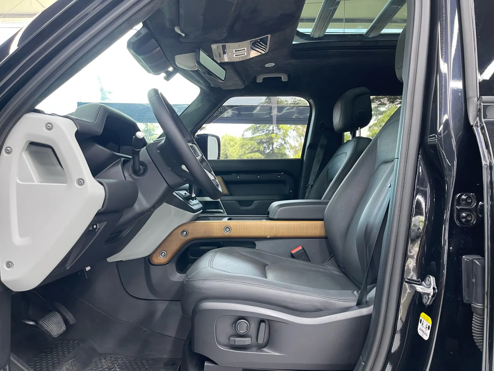 Land Rover Defender, 2022 16