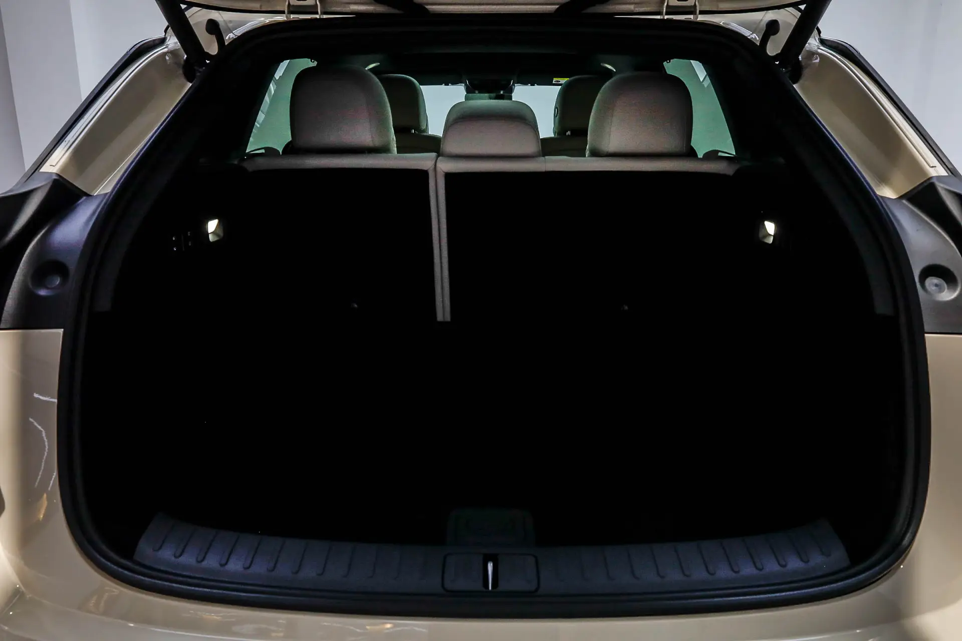 Li Auto i6, 2025 11