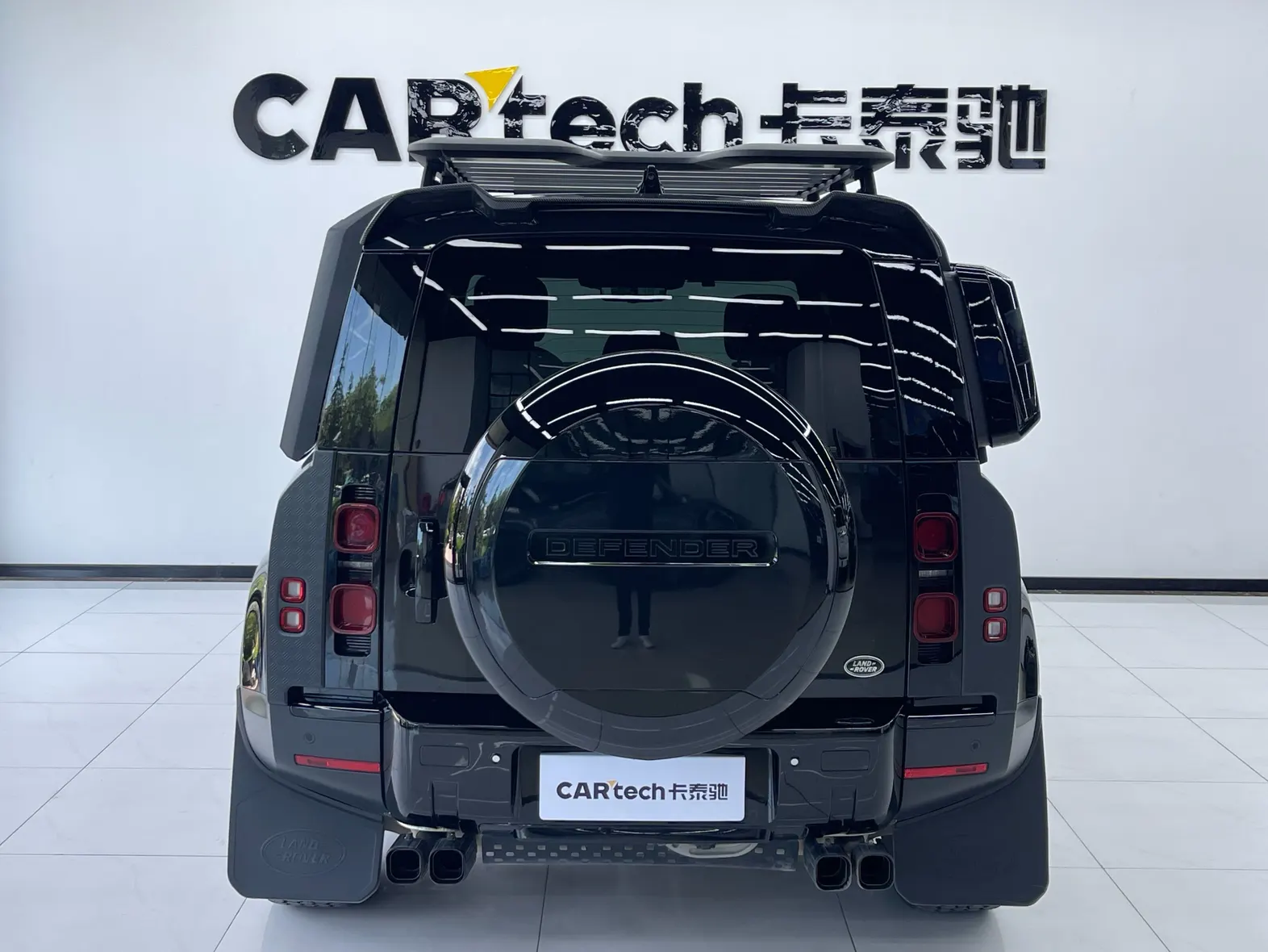 Land Rover Defender, 2022 4